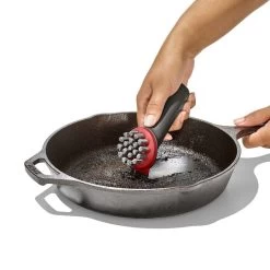 OXO Outdoor Heavy Duty Brush With Cover -Kitchen Product Store od 9208810 071921 21 rgb