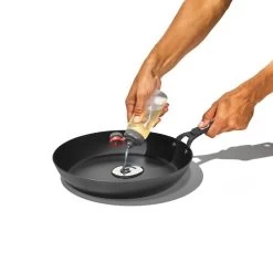 OXO Outdoor 10" Carbon Steel Pan -Kitchen Product Store od 2059640001 10incarbonsteelpan 79 p 02 rgb